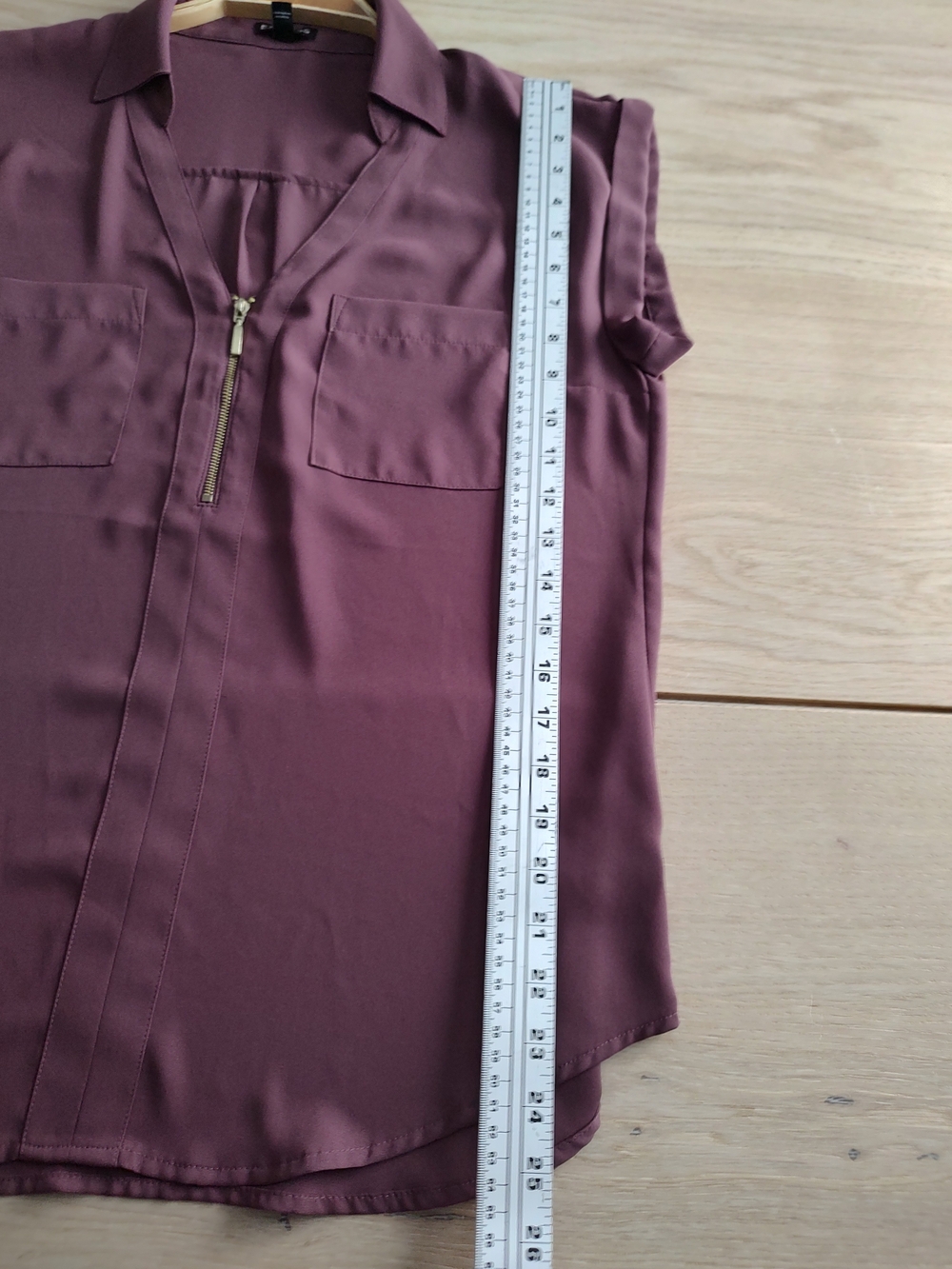 Express Womens Zip-Front Cap Sleeve Blouse - Mauve - Picture 6 of 11